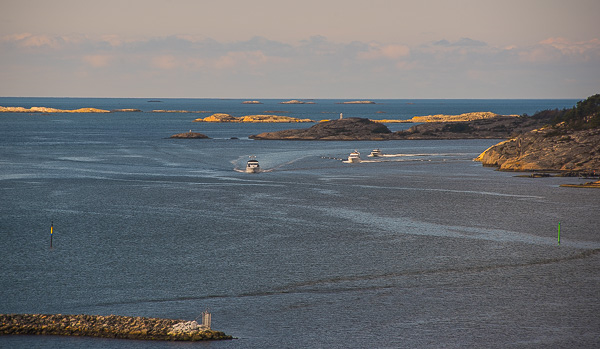 Delar av floden av btar frn grannlandet, f.a. frn nrbelgna Halden och Fredrikstad, infr stundande helg.